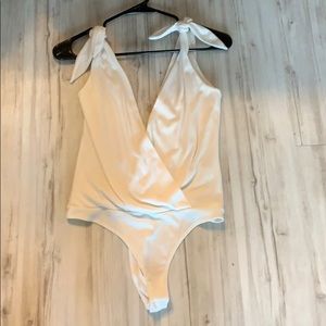 White tie strap indie